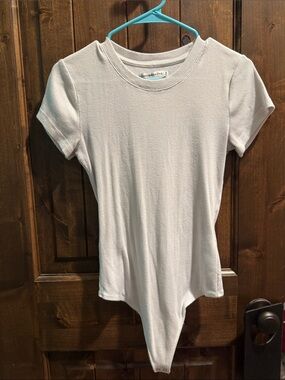 Abercrombie & Fitch White Short Sleeve Ribbed Bodysuit